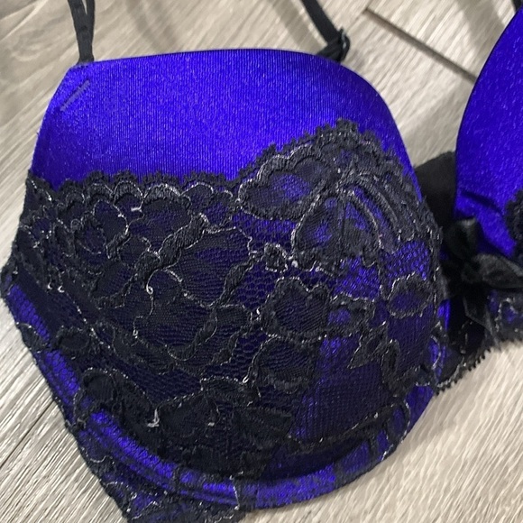 Victoria’s Secret Very Sexy Lined Demi Royal Blue/Purple & Black Lace Bra 32DD - Picture 3 of 11